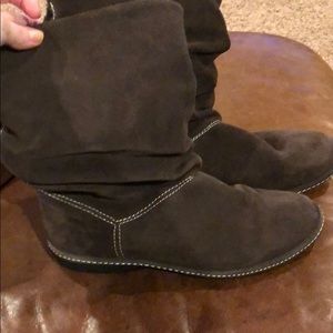 Land’s End slouchy suede boots 8.5
